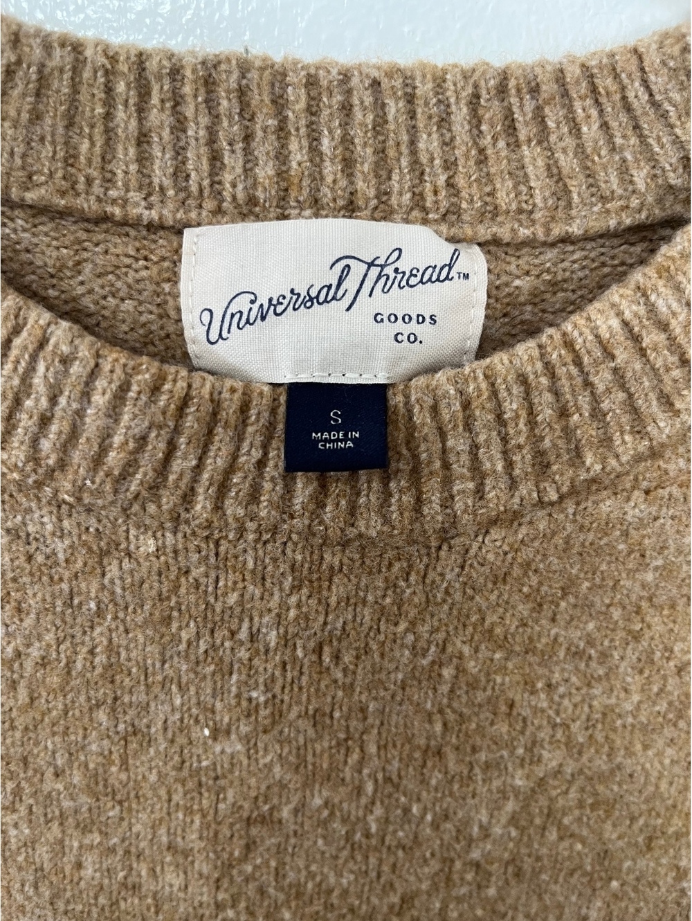 Small Universal Thread Tan Sweater - Picture 3 of 3
